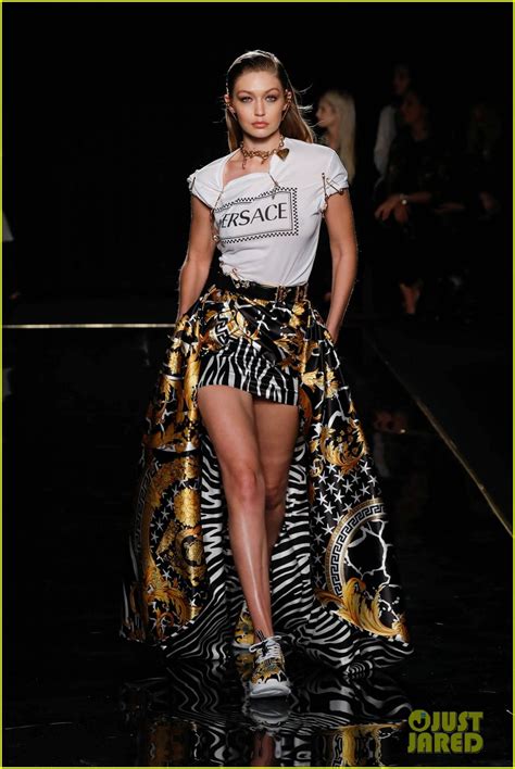 versace hailey bieber